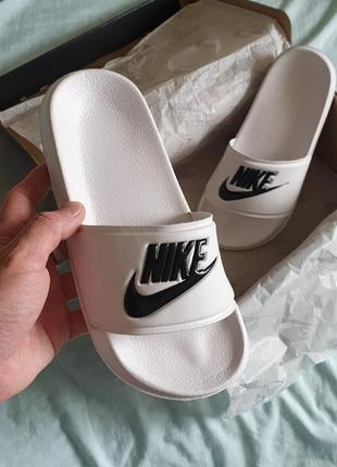 Nike slides