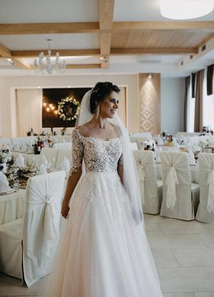 Весільна сукня8 фото