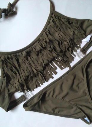 70а-в, 75а/аа класний купальник з бахромою, на чашку а-а,5