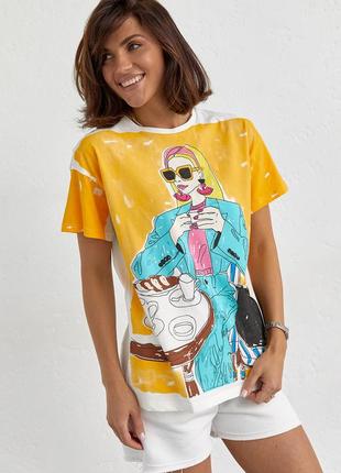 Женская футболка с принтом девушка с кофе.3 фото