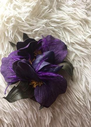 Шкіряна брошка ручна робота