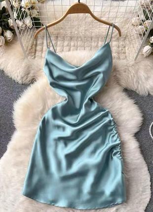 Платье короткое голубое однотонное шелковое на брителях качественное стильное трендовое