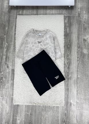 Спортивный костюм reebok
