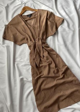 Неймовірна сукня довжини міді від primark