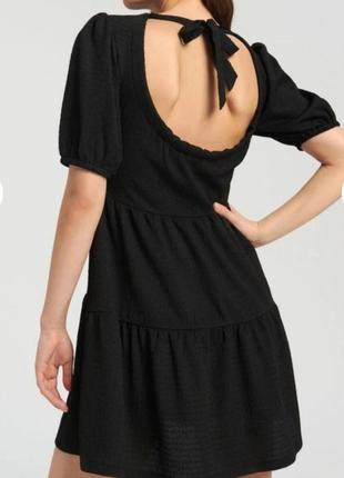Черное платье с открытой спиной2 фото