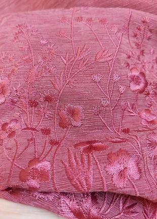 Фирменная monsoon юбка миди на 65%шелк и 35% лен в розовом цвете с вышивкой, размер м-л7 фото
