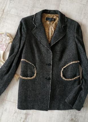Буклированый теплый меланжевый блейзер пиджак от just cavalli italy с леопардовым принтом2 фото