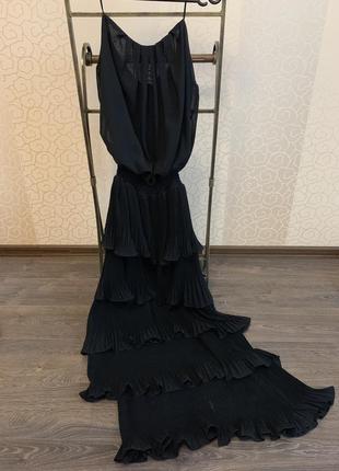 Платье вечернее