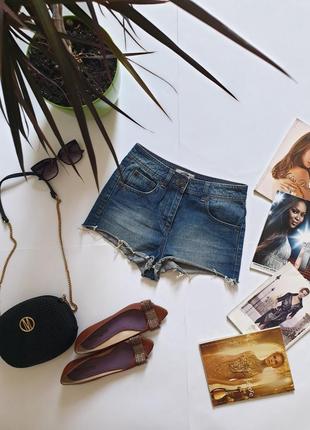 Джинсовые короткие шорты yes 34 размер.