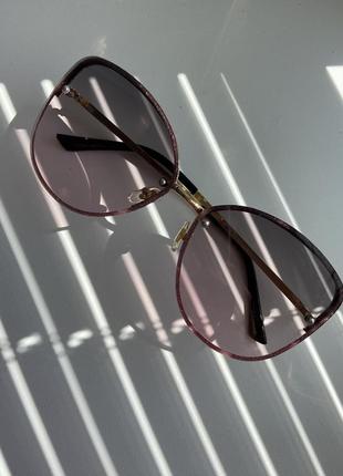 Очки солнечные