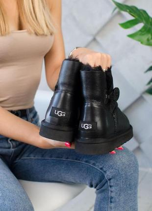 Шикарные кожаные ugg mini с пуговкой в черном цвте е(осень-зима-весна)😍9 фото