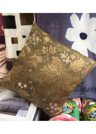 Декоративні подушки