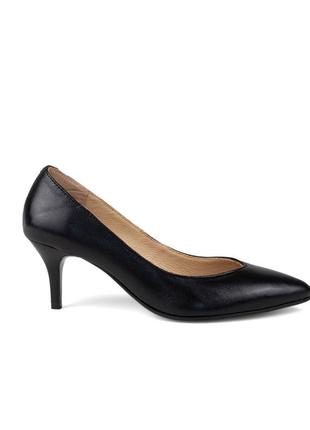 Туфли женские классические черные woman's heel на каблуке 6 см из кожи