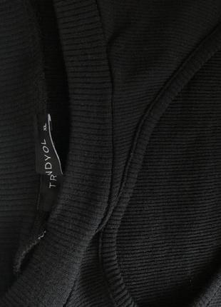 Женская блузка trendyol, черная футболка с вырезом, черная кофта с вырезом, черный топ, топ с вырезом10 фото