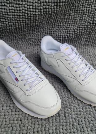 Мужские белые кроссовки reebok (нат. кожа) classic leather 36,40,44,45р. reebock-13 фото