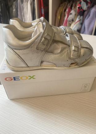 Босоніжки geox