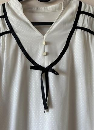 Романтическая качественная белая блуза с черным бантом5 фото