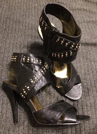 Barratts босоножки сандали чёрные 24-24.5 см