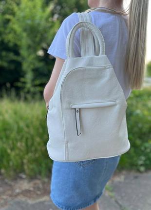 Рюкзак жіночий з кишенями s00-0437 білий