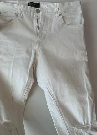 Белые скинни джинсы premium bershka супер5 фото