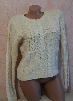 Стильний укорочений теплий светр з косами