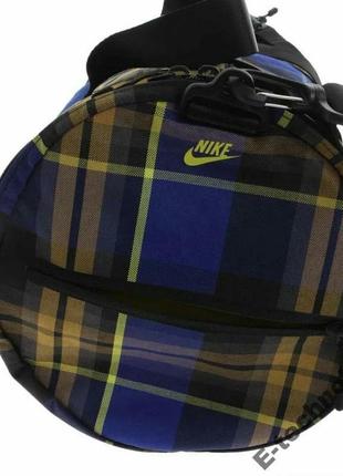 Стиль сумка бочонок nike raceday md duffel plaid5 фото