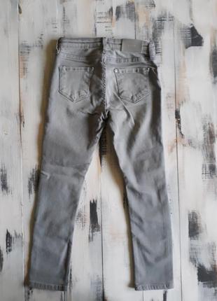 Рваные серые джинсы скинни на 4-5 лет h&m5 фото