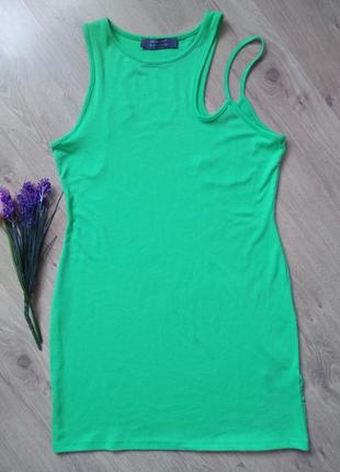 Актуальное зеленое трикотажное платье primark / летнее короткое платье с фигурными вырезами в рубчик2 фото