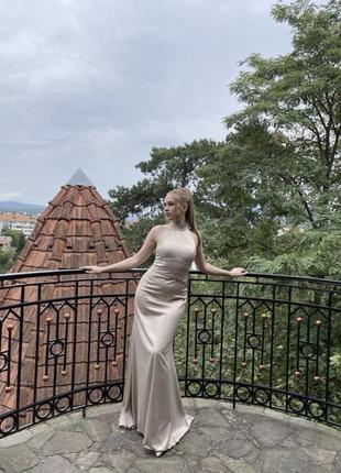 Вишукана сукня
