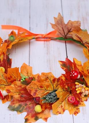 Осенний венок с листьями, хмелем и мухоморами2 фото