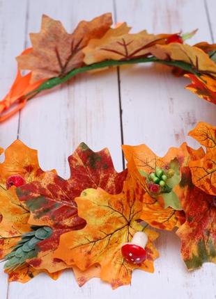 Осенний венок с листьями, хмелем и мухоморами4 фото
