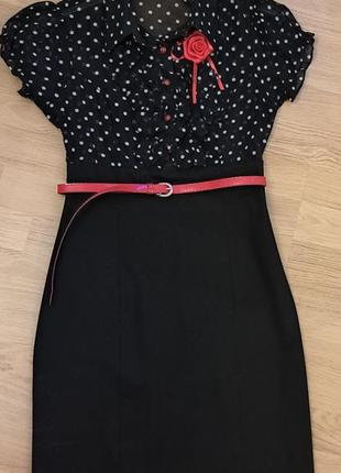 Платье черное платье в белый горох, украшено красным поясом, размер 36(s)3 фото
