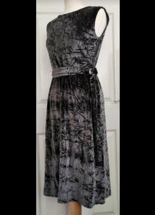 Платье миди серое бархатное велюровая пояс2 фото
