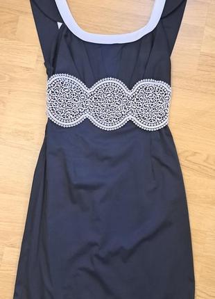 Платье платье элегантное нарядное синего цвета с белым дорогим кружевом, ткань качественный атлас, размер s.4 фото