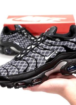 Чоловічі кросівки nike air max plus tn+ black grey 41-42-44