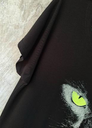 Жіноча футболка з принтом котячі очі, розмір єдиний, див. заміри3 фото