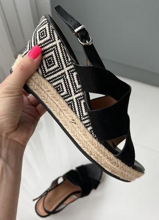 Нові фірмові босоніжки m&co оригінал 40 розмір