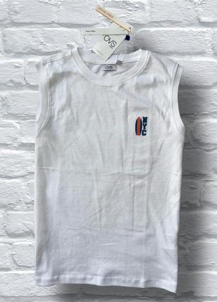 Белая футболка для мальчика