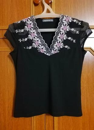 Ошатна красива жіноча футболка блуза розмір укр.42-441 фото