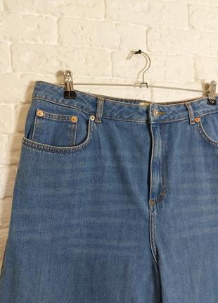 Фирменные джинсы2 фото