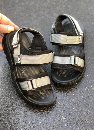 Босоніжки для хлопчиків сандалі для хлопчиків дитяче взуття літнє взуття