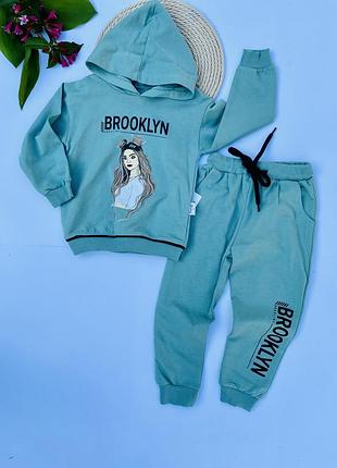 Костюм для дівчинки