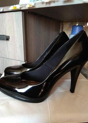 Туфли класические, брендовые