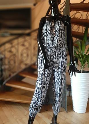 Летний комбинезон с принтом