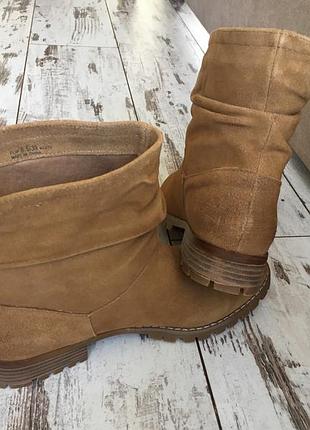 Черевики,чоботи замшеві