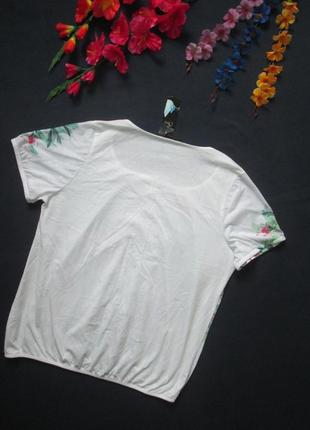 Красива футболка в квітковий принт під гумку bm casual6 фото