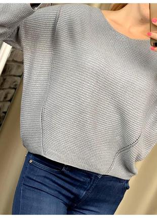 Стильний светр зі сталевим відливом serianno оверсайз