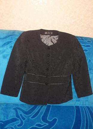 Блейзер с велюровым растительным принтом