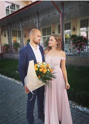 Вечернее платье