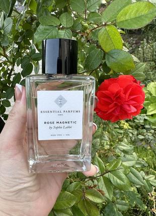 Essential parfums rose magnetic